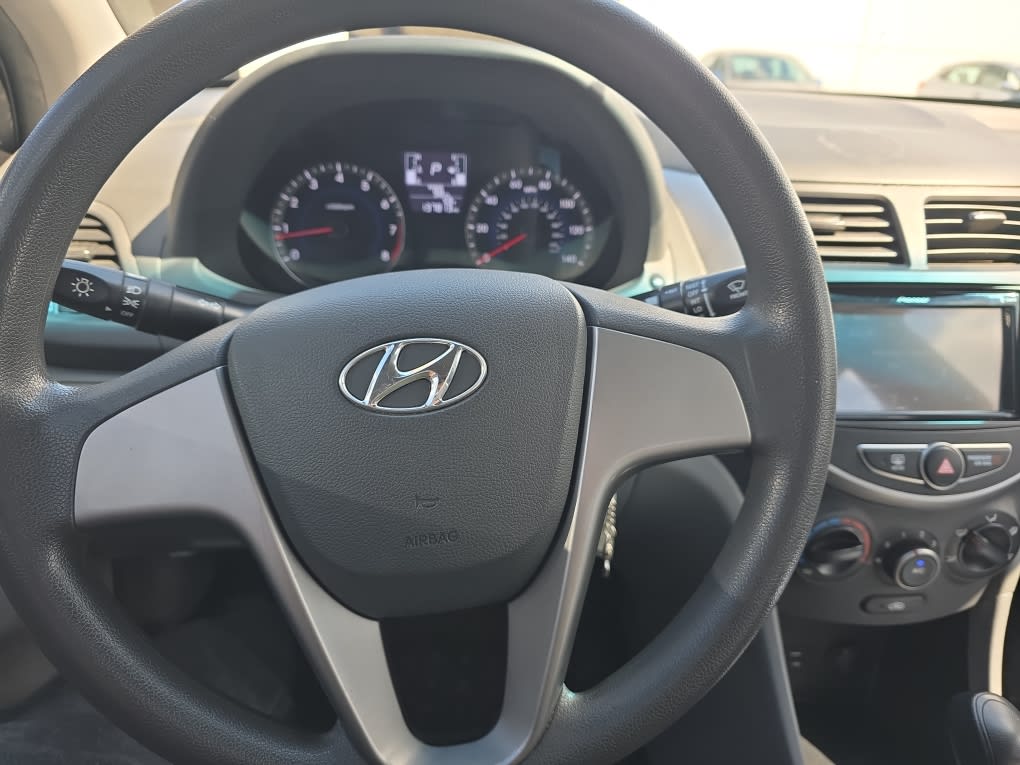 Thumbnail: 2017 Hyundai Accent - 19
