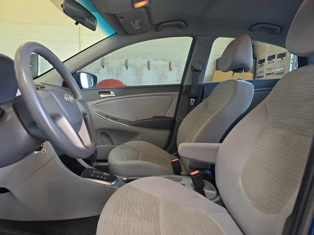 Thumbnail: 2017 Hyundai Accent - 8