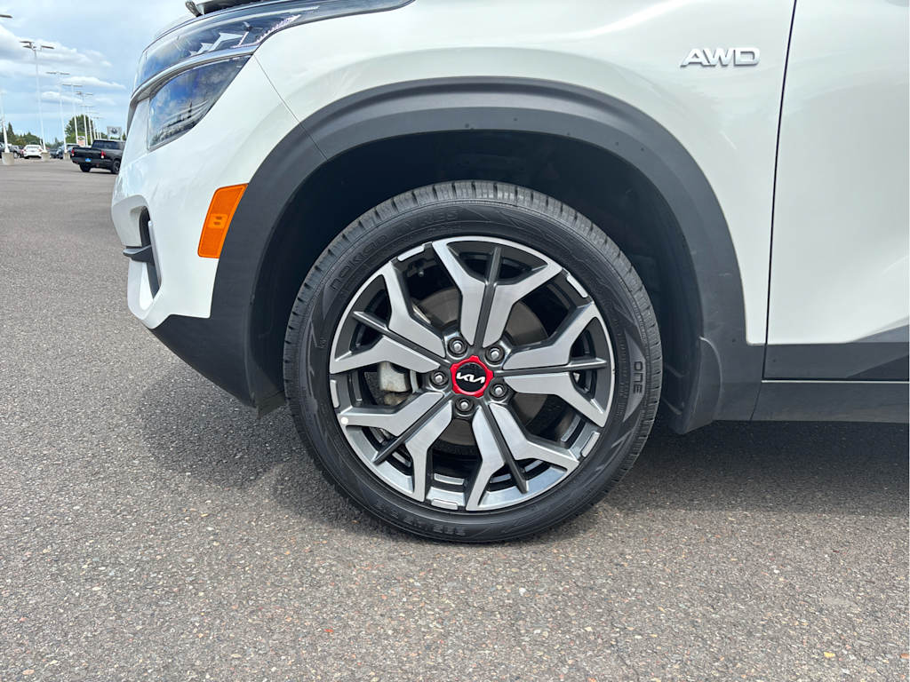 Thumbnail: 2022 Kia Seltos - 7