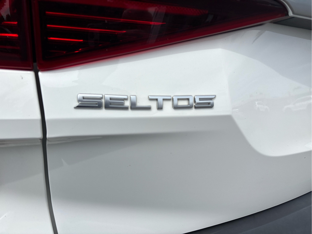 Thumbnail: 2022 Kia Seltos - 6