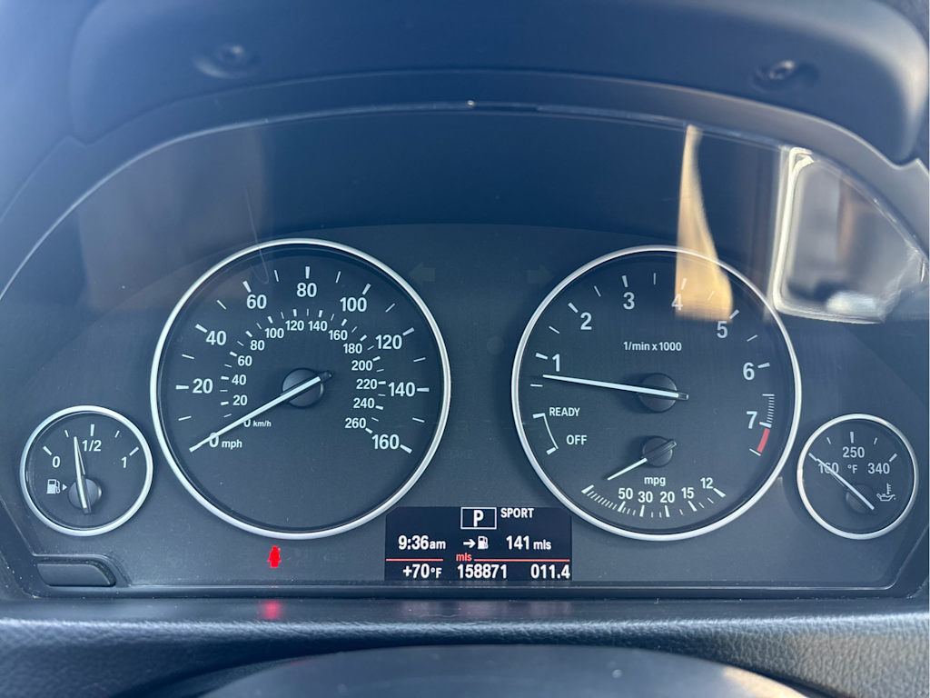 Thumbnail: 2012 BMW 3 Series - 16