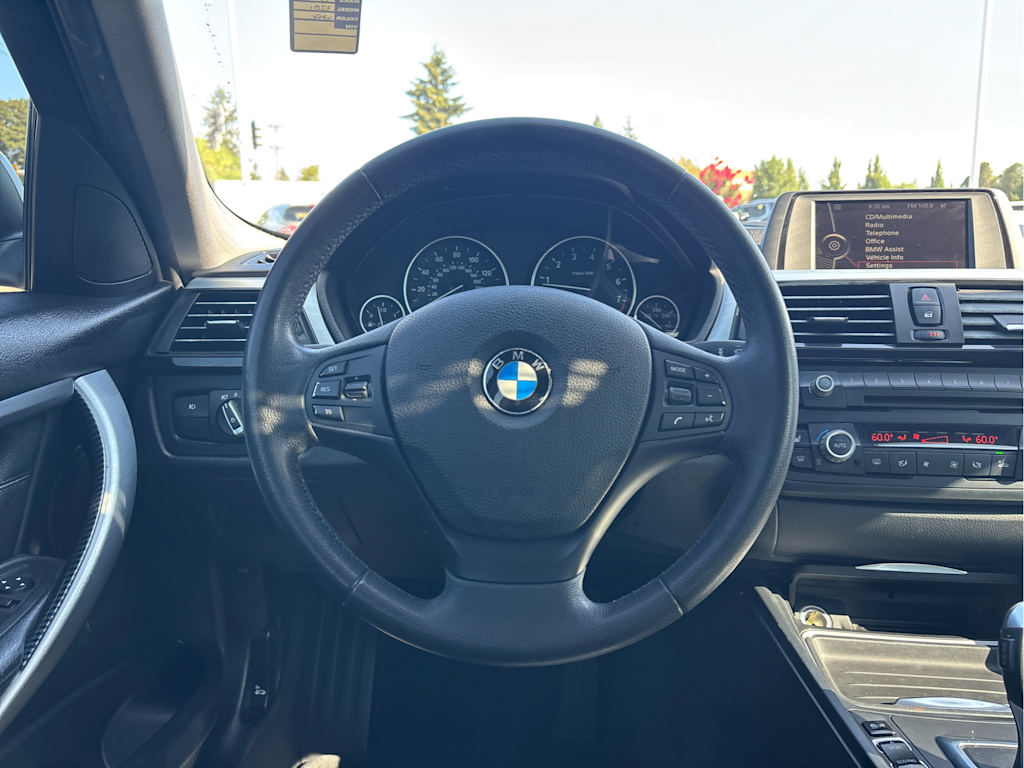 Thumbnail: 2012 BMW 3 Series - 13