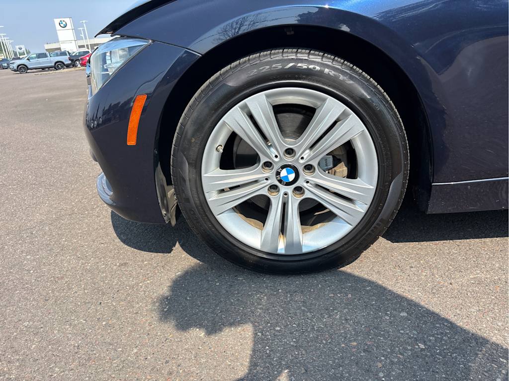 Thumbnail: 2016 BMW 3 Series - 7