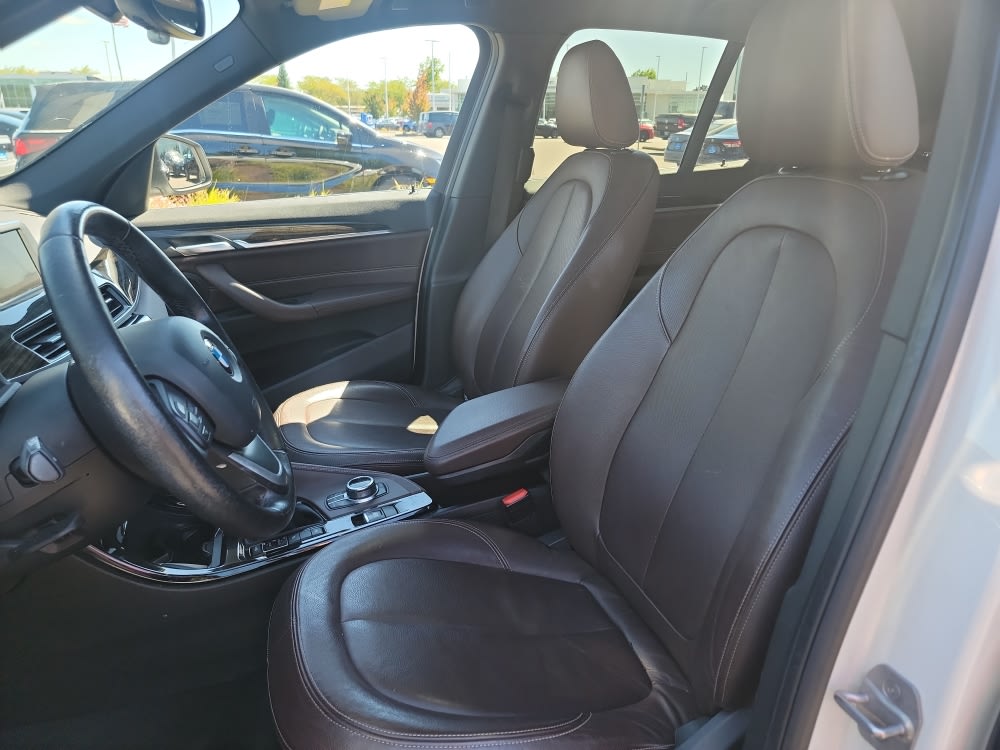 Thumbnail: 2016 BMW X1 - 10