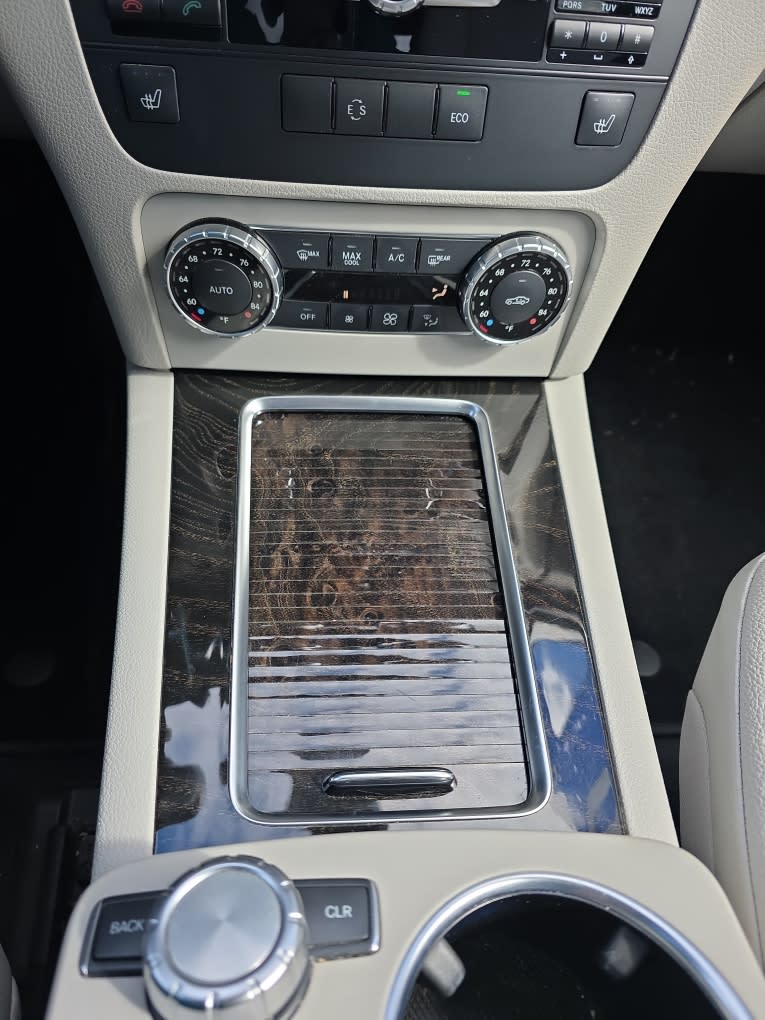 Thumbnail: 2014 Mercedes-Benz GLK - 21