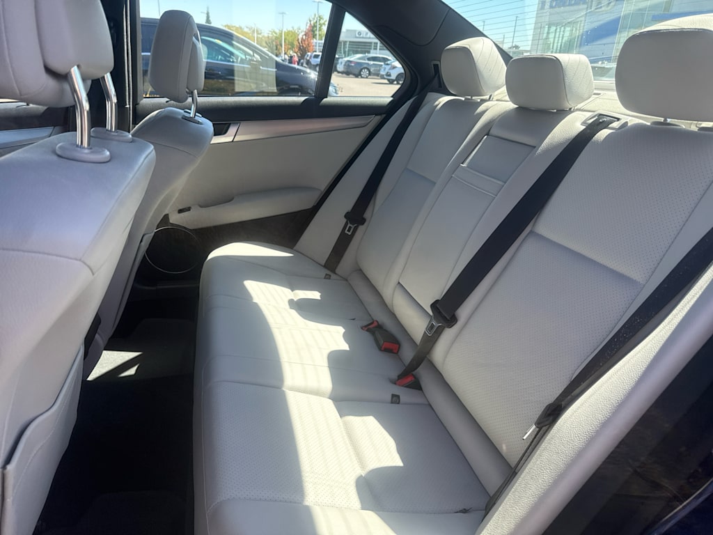 Thumbnail: 2013 Mercedes-Benz C-Class - 23