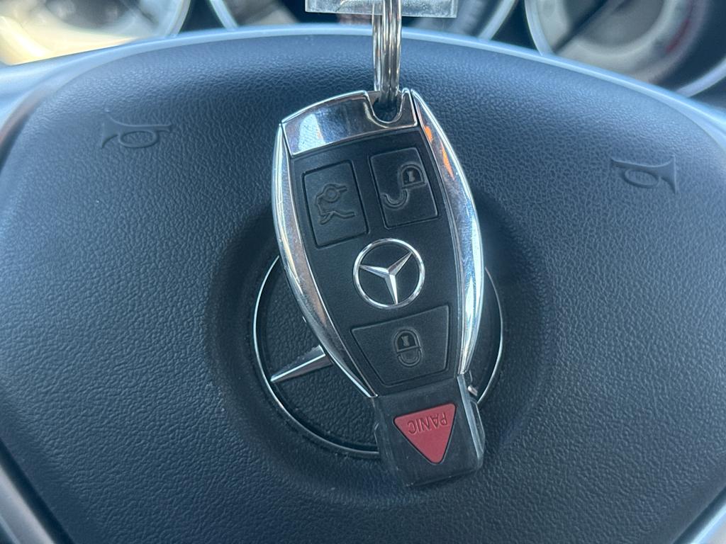 Thumbnail: 2013 Mercedes-Benz C-Class - 18