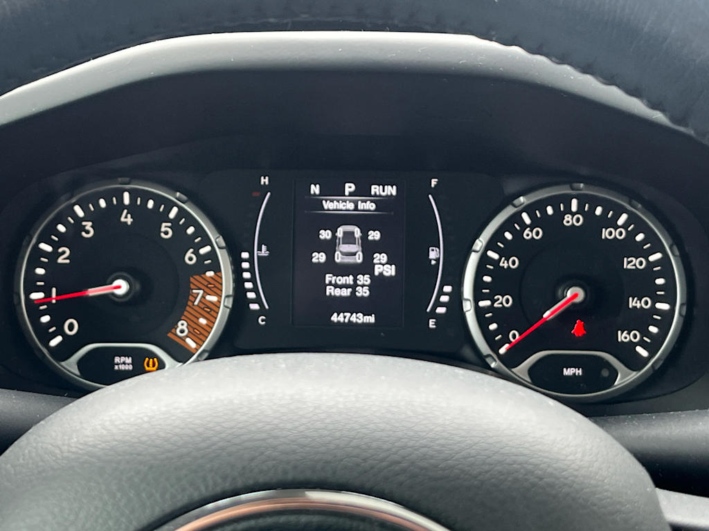 Thumbnail: 2020 Jeep Renegade - 17