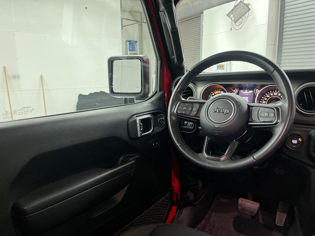 Thumbnail: 2022 Jeep Wrangler - 8