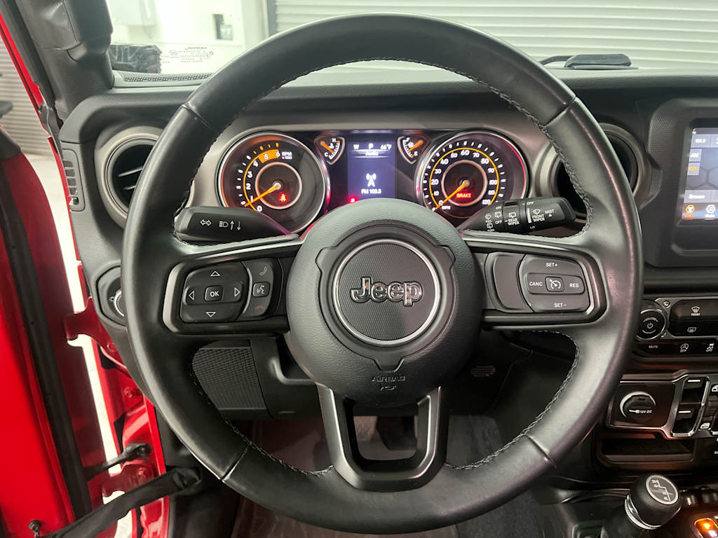 Thumbnail: 2022 Jeep Wrangler - 12
