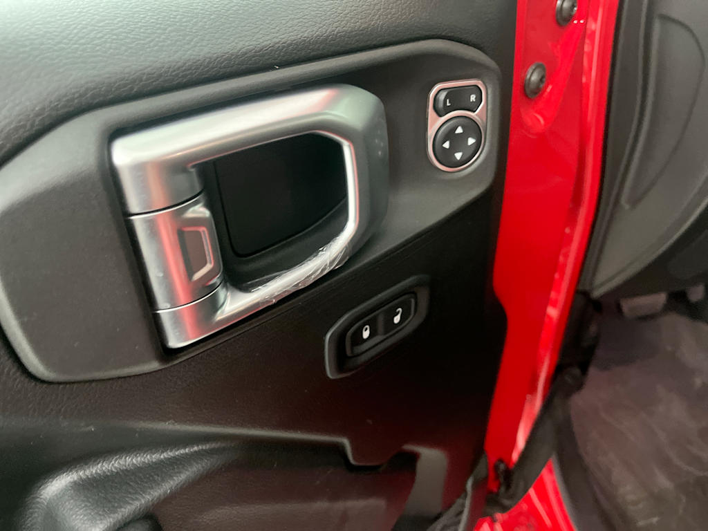 Thumbnail: 2022 Jeep Wrangler - 25