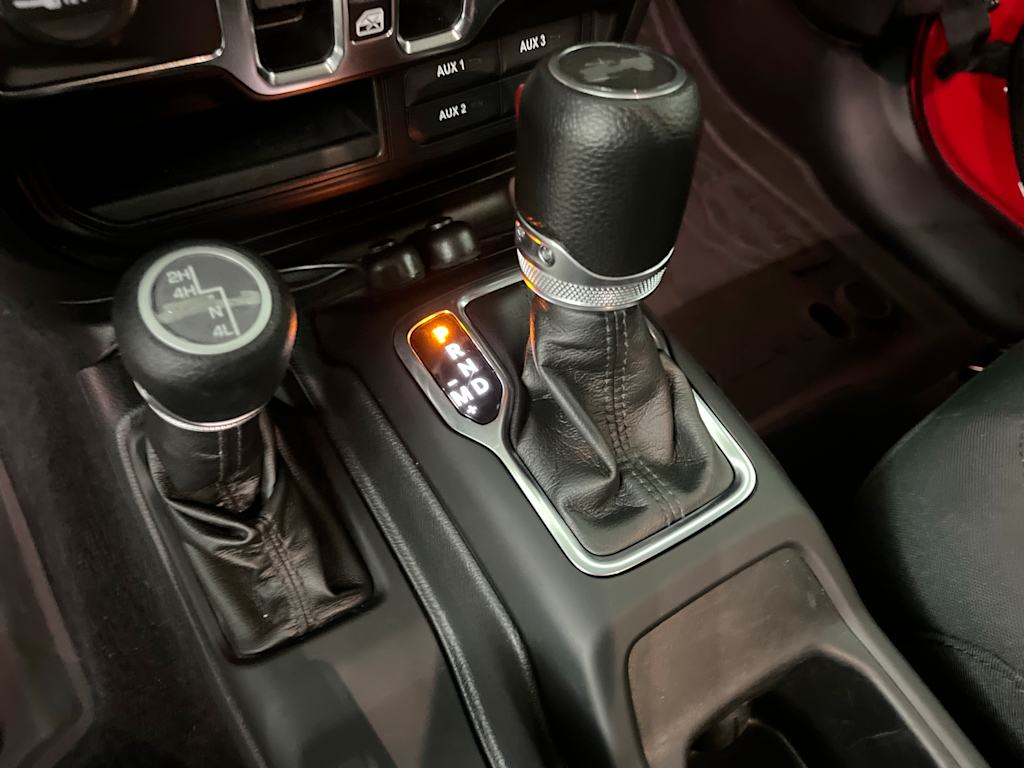 Thumbnail: 2022 Jeep Wrangler - 14