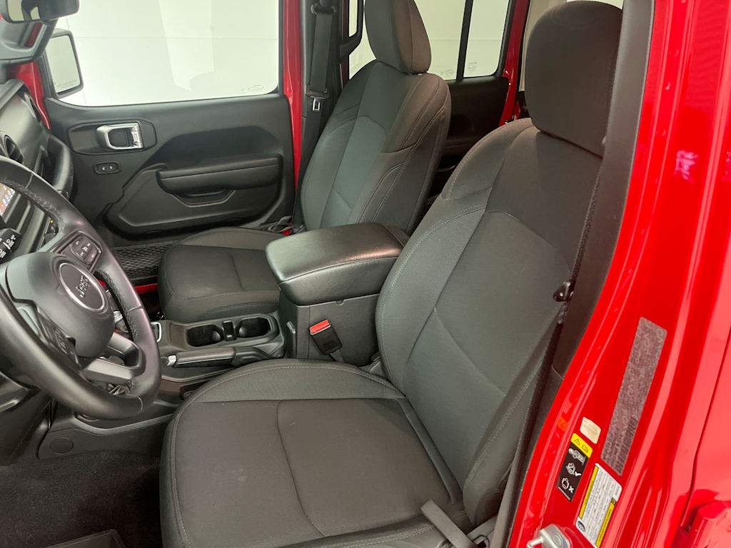 Thumbnail: 2022 Jeep Wrangler - 10