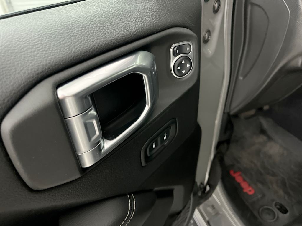 Thumbnail: 2021 Jeep Wrangler - 25