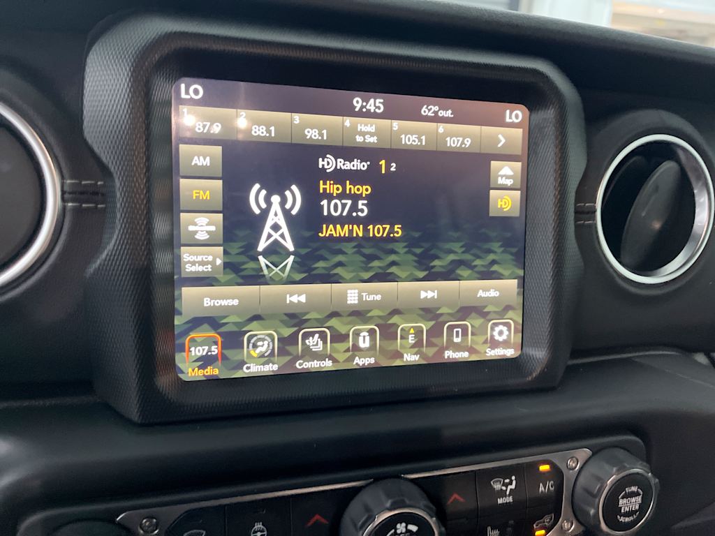 Thumbnail: 2021 Jeep Wrangler - 13
