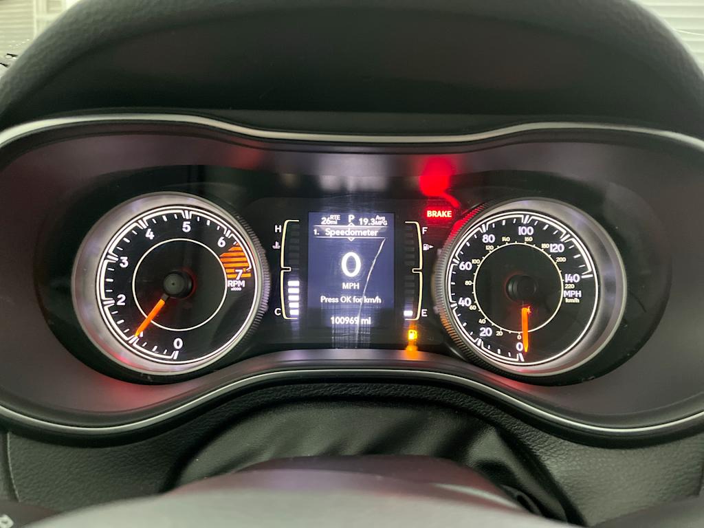 Thumbnail: 2019 Jeep Cherokee - 13