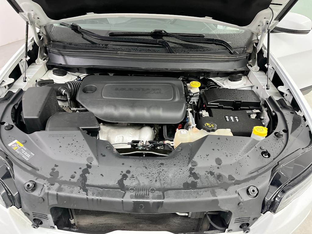 Thumbnail: 2019 Jeep Cherokee - 7