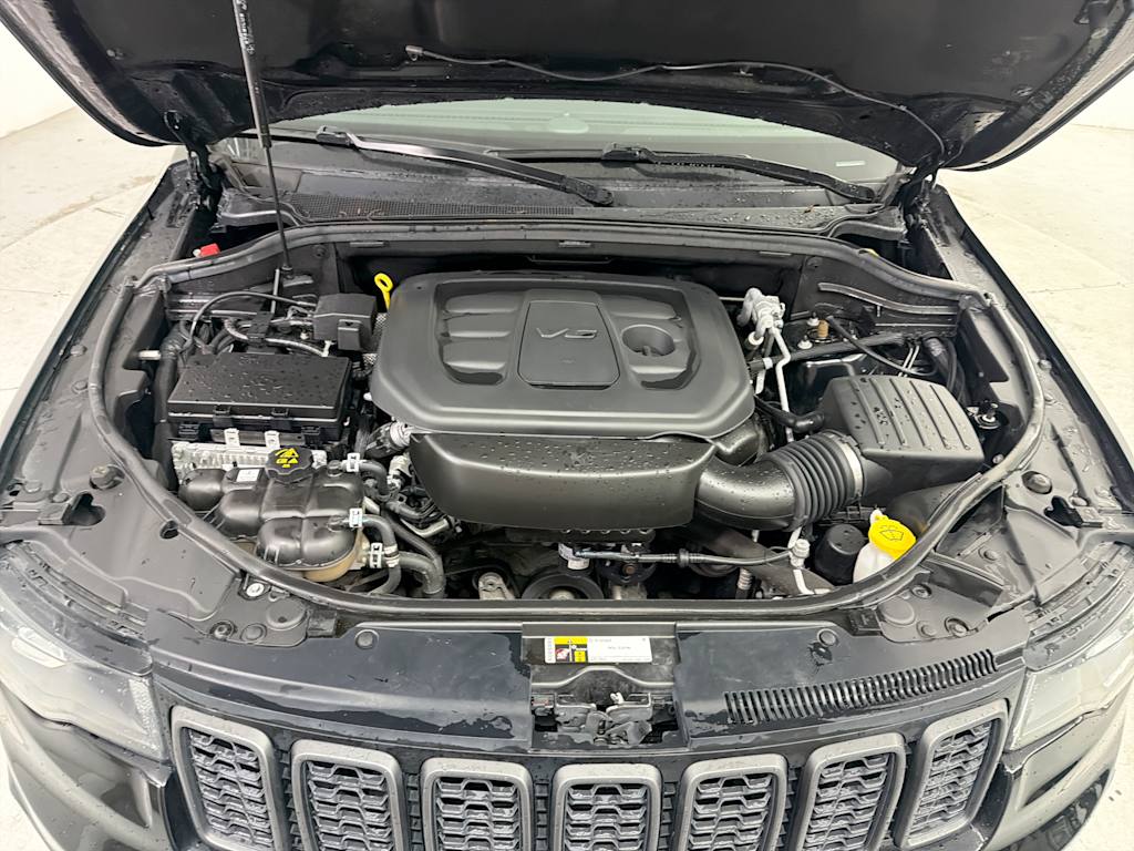 Thumbnail: 2020 Jeep Grand Cherokee - 8