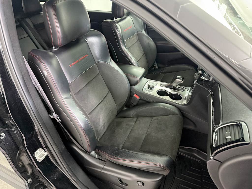 Thumbnail: 2020 Jeep Grand Cherokee - 10
