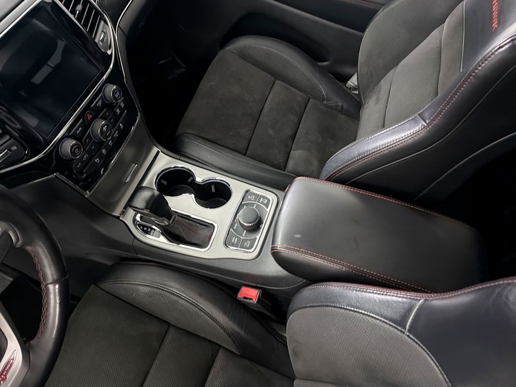 Thumbnail: 2020 Jeep Grand Cherokee - 25
