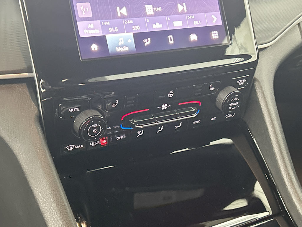 Thumbnail: 2023 Jeep Grand Cherokee - 22