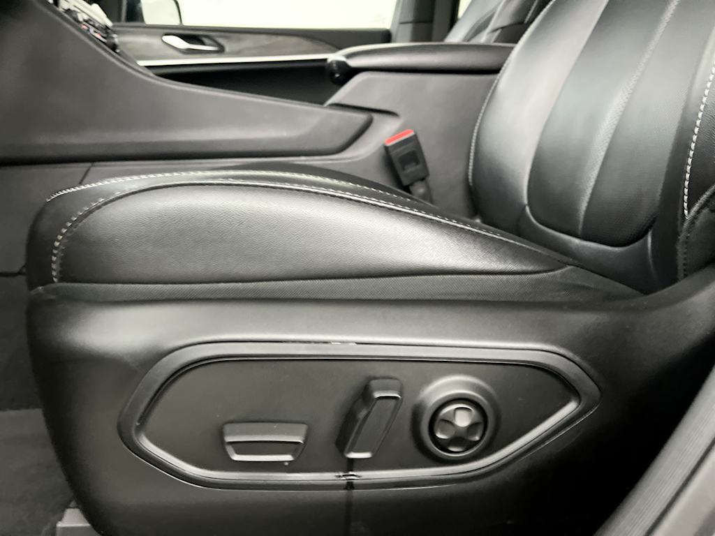 Thumbnail: 2024 Jeep Grand Cherokee L - 24