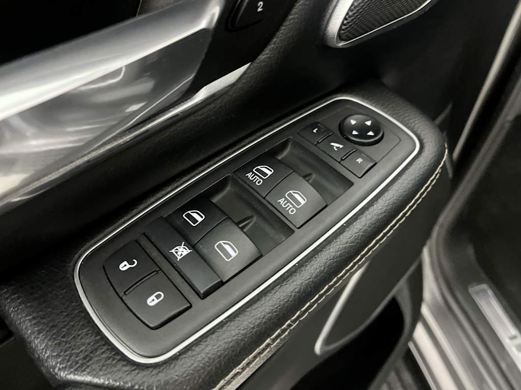 Thumbnail: 2021 RAM 1500 - 32