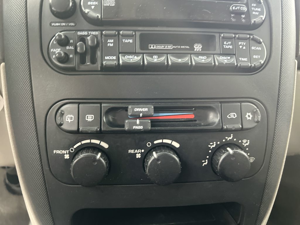 Thumbnail: 2005 Dodge Grand Caravan - 22