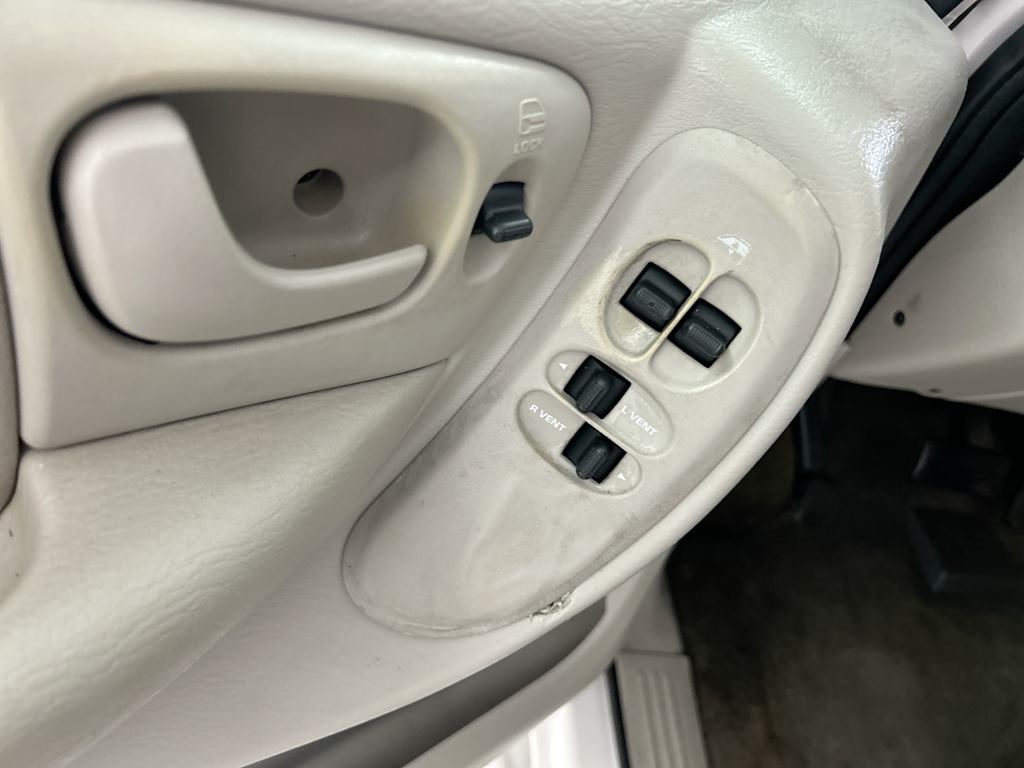 Thumbnail: 2005 Dodge Grand Caravan - 21