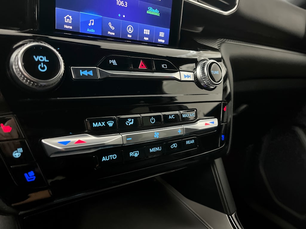 Thumbnail: 2022 Ford Explorer - 27
