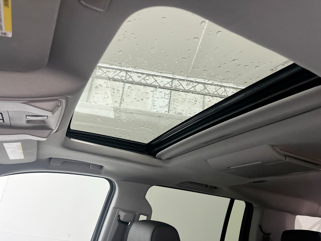 Thumbnail: 2018 Chevrolet Suburban - 26