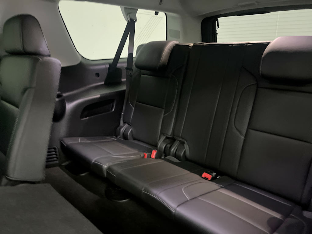 Thumbnail: 2018 Chevrolet Suburban - 32