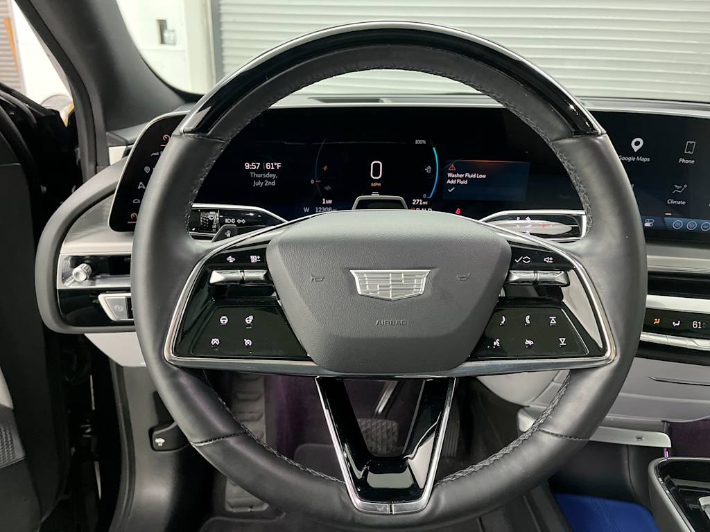 Thumbnail: 2024 Cadillac Lyriq - 10