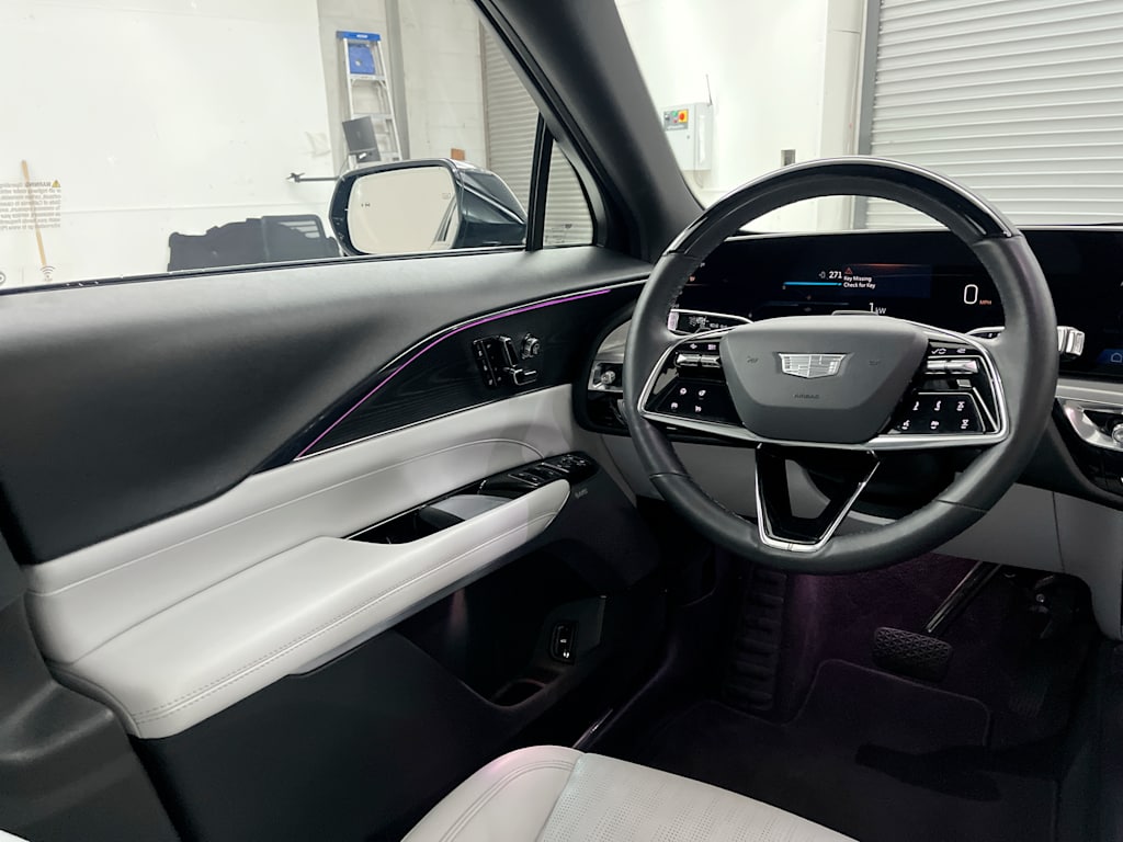 Thumbnail: 2024 Cadillac Lyriq - 6