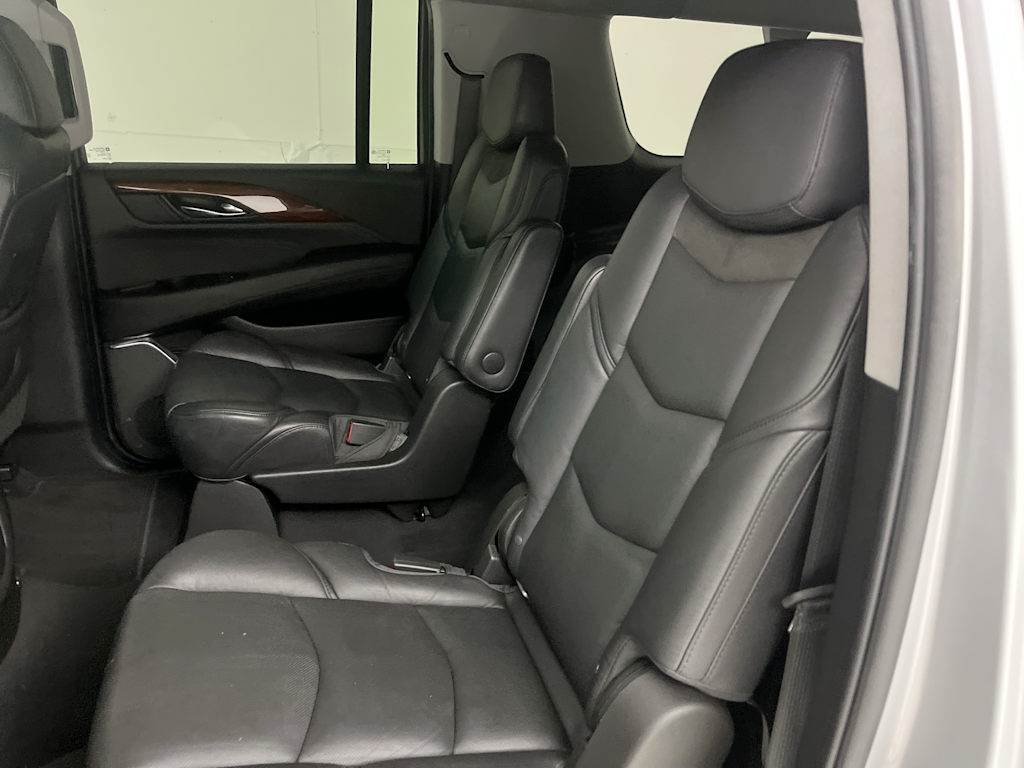 Thumbnail: 2019 Cadillac Escalade - 32