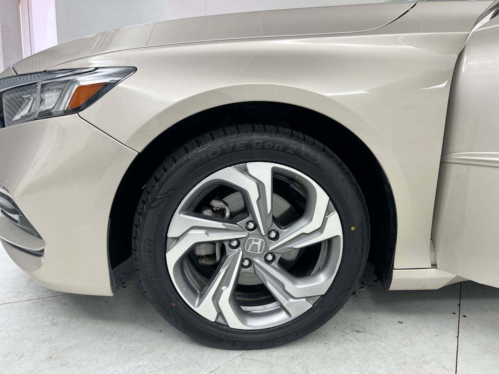Thumbnail: 2019 Honda Accord - 6