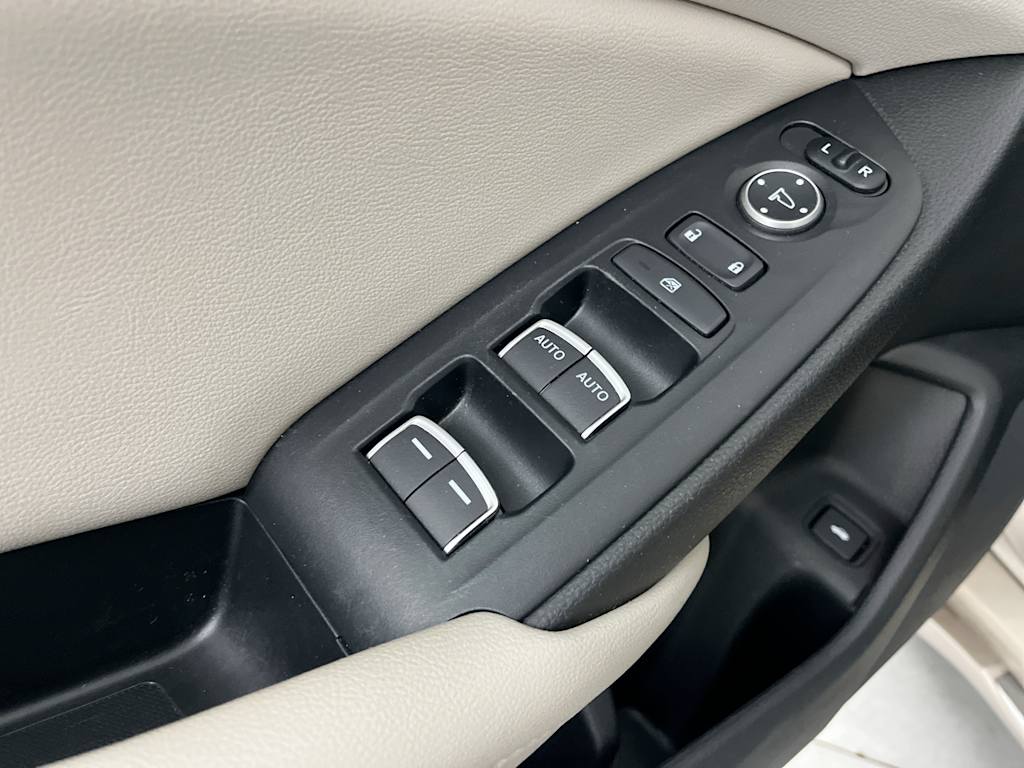Thumbnail: 2019 Honda Accord - 26