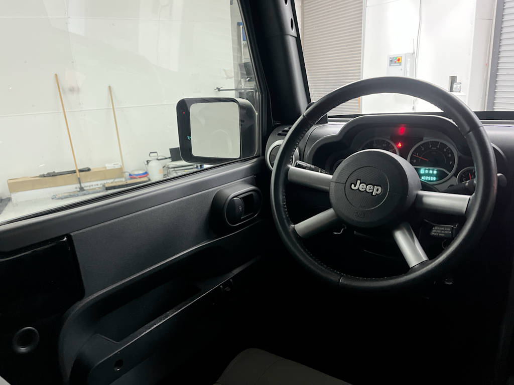 Thumbnail: 2010 Jeep Wrangler - 9