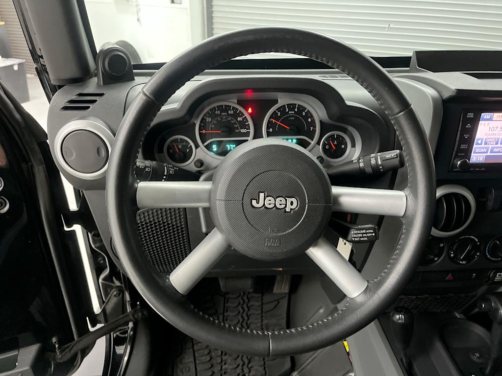Thumbnail: 2010 Jeep Wrangler - 13