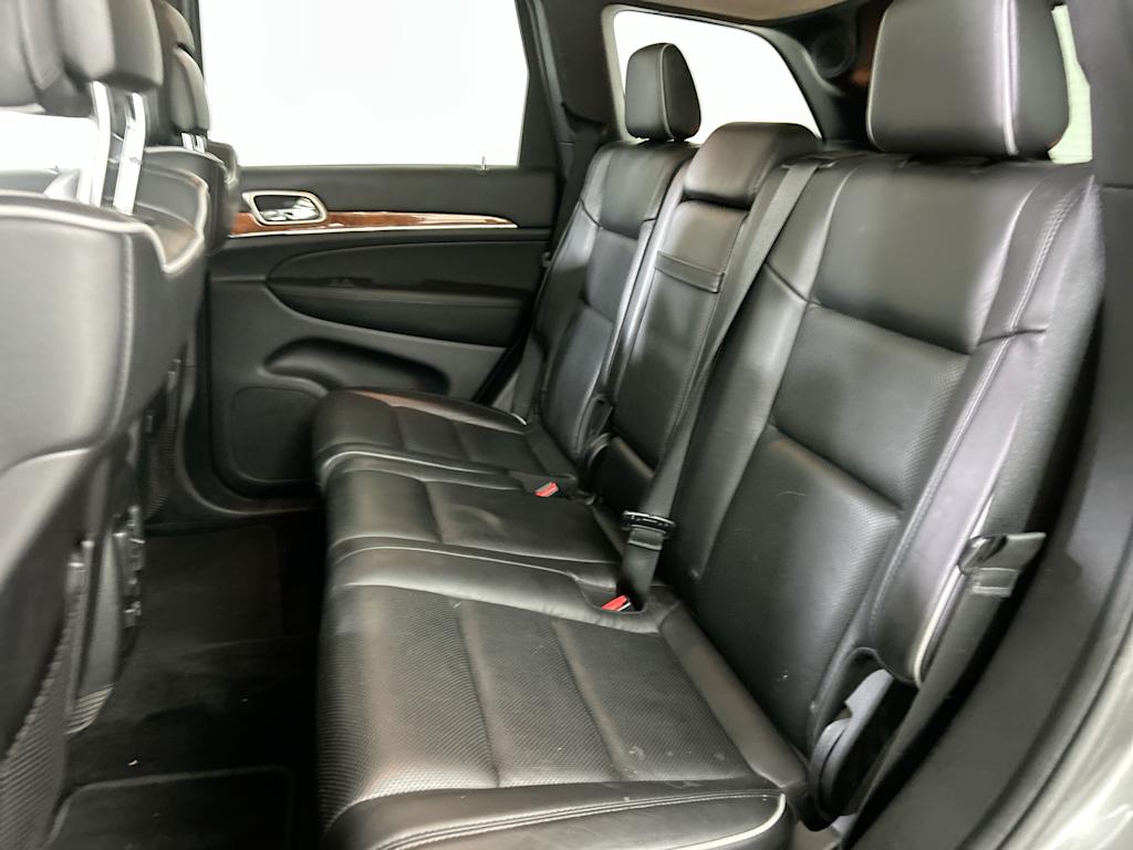 Thumbnail: 2011 Jeep Grand Cherokee - 11
