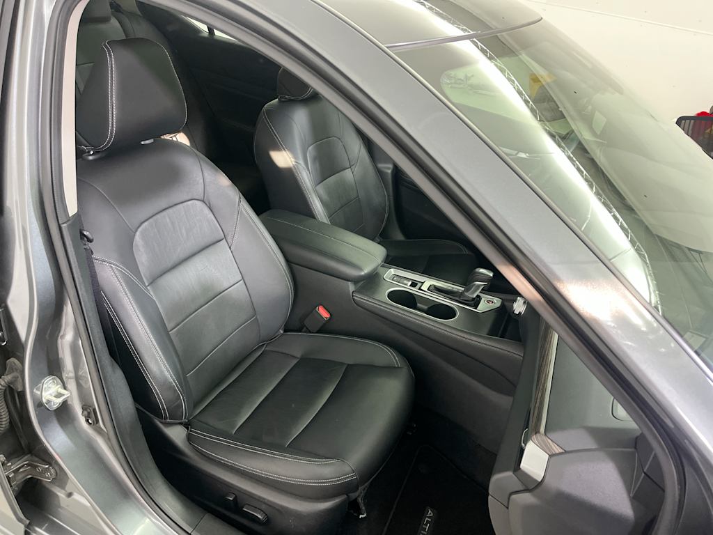 Thumbnail: 2019 Nissan Altima - 9