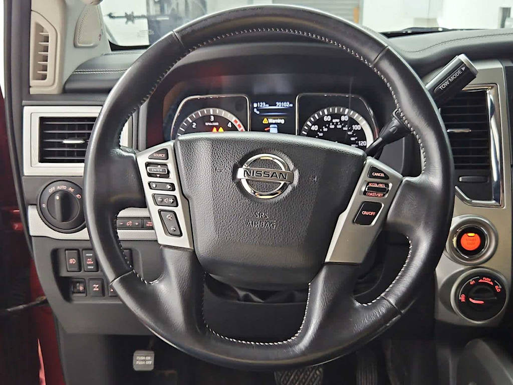 Thumbnail: 2018 Nissan Titan - 13