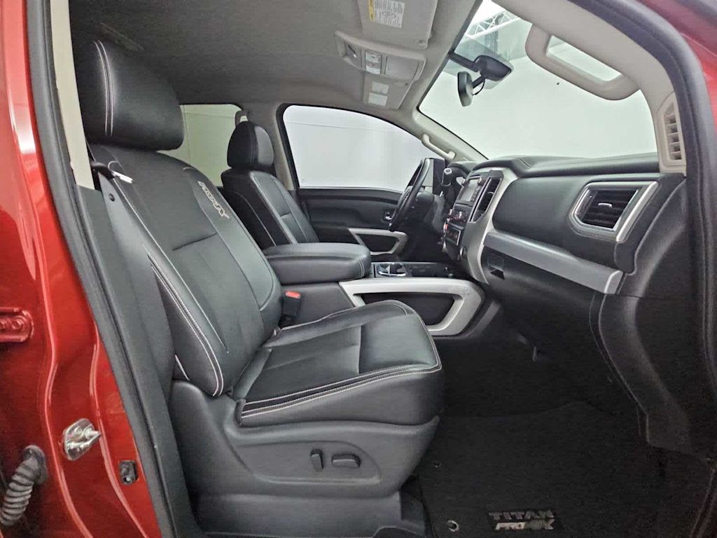 Thumbnail: 2018 Nissan Titan - 11
