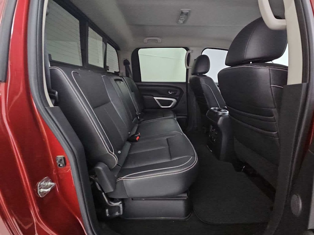 Thumbnail: 2018 Nissan Titan - 27