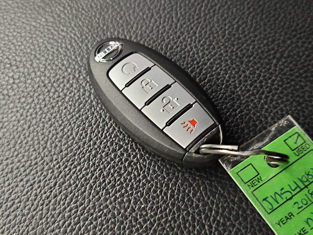 Thumbnail: 2018 Nissan Titan - 17