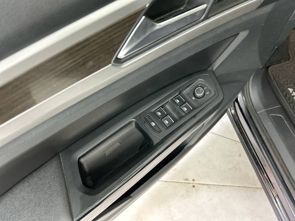 Thumbnail: 2018 Volkswagen Atlas - 22