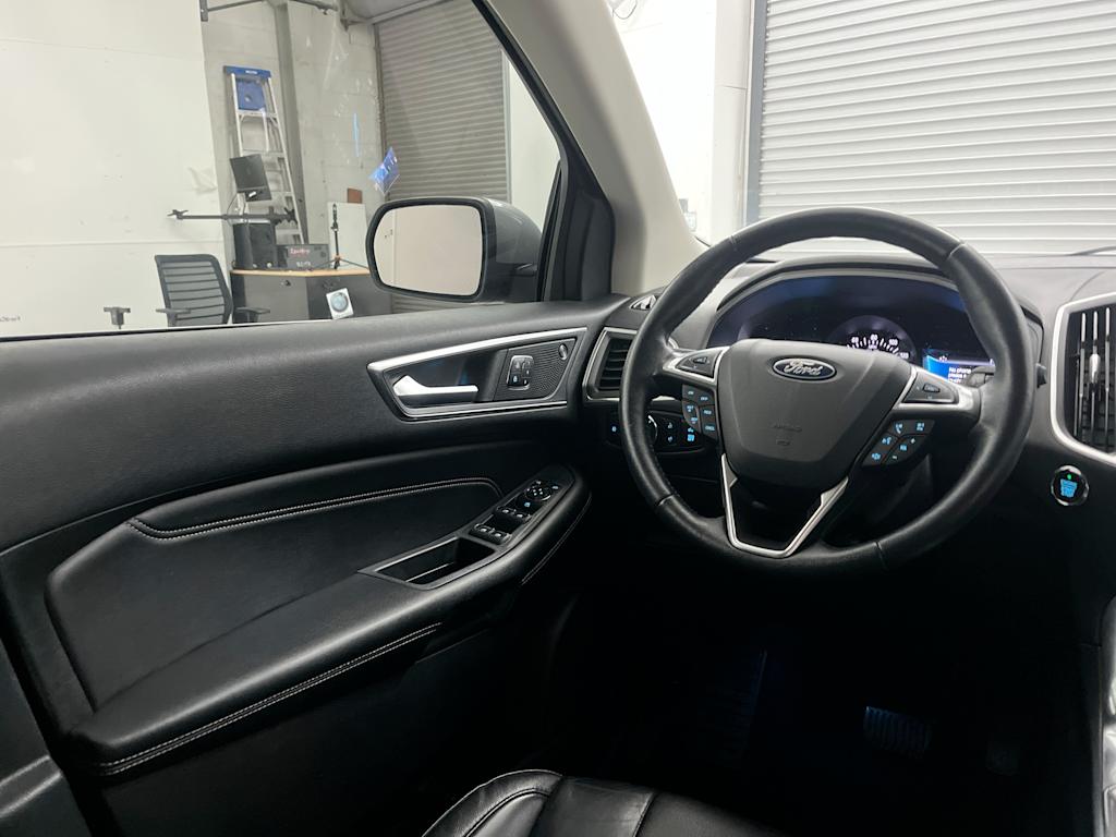 Thumbnail: 2022 Ford Edge - 8