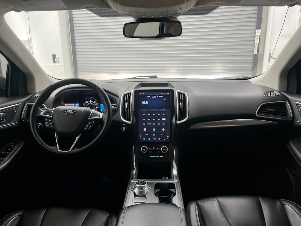 Thumbnail: 2022 Ford Edge - 2