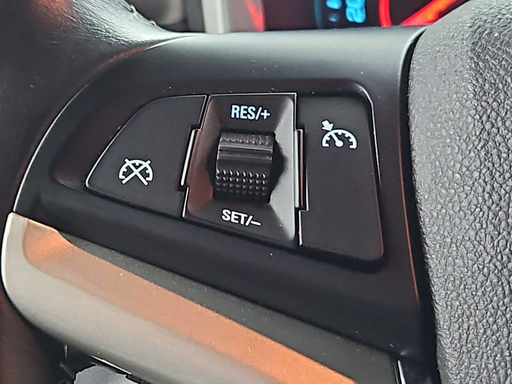 Thumbnail: 2015 Chevrolet Camaro - 24