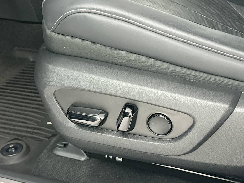 Thumbnail: 2024 Lexus RX - 19